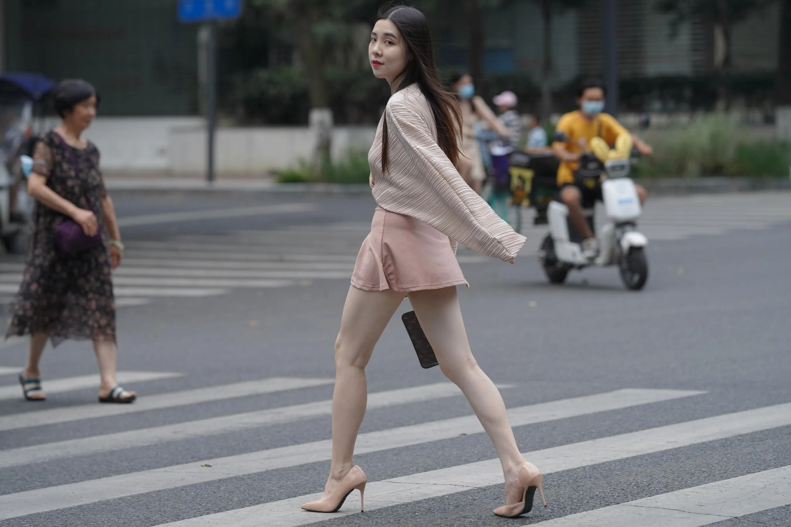 魔镜街拍 NO.167 可爱的粉色短裙小姐姐 [495P]插图6
